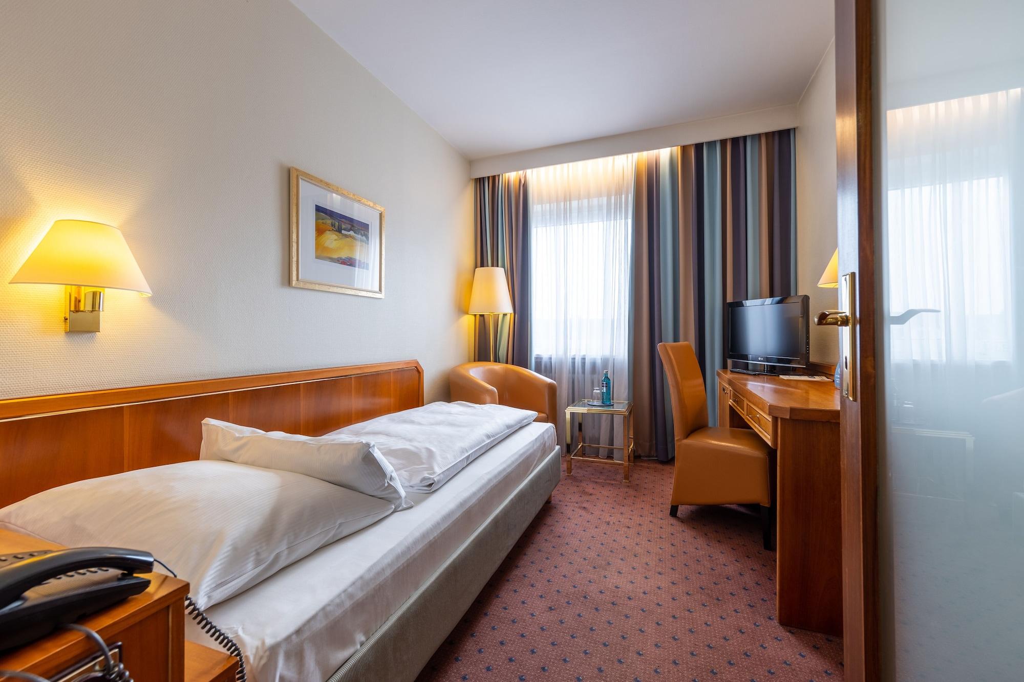 Trip Inn Hotel Esplanade Düsseldorf Exterior foto